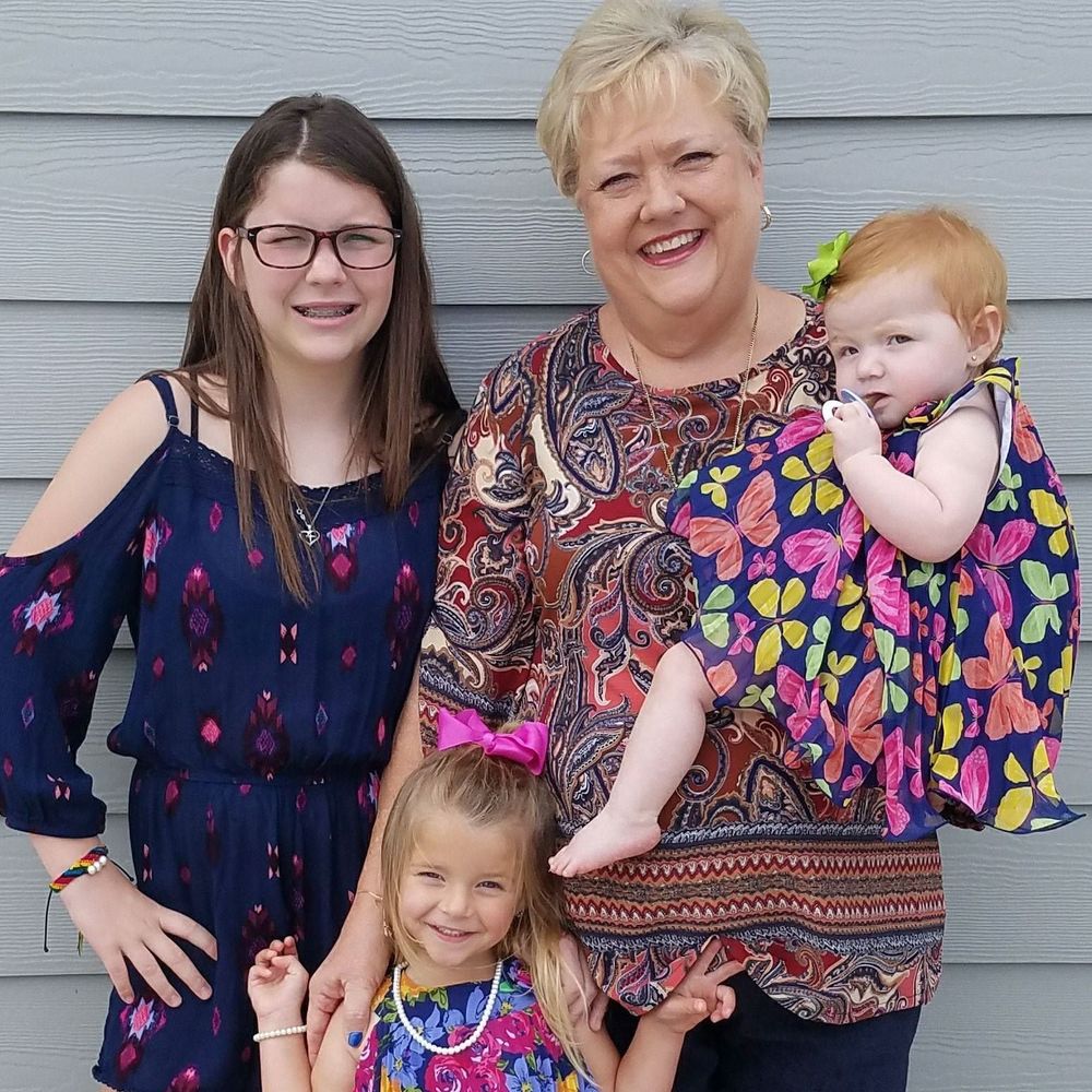 Meet your Posher, Pam